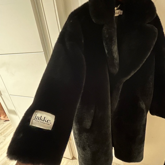 Long faux fur jacket JAKKE - Picture 7 of 7